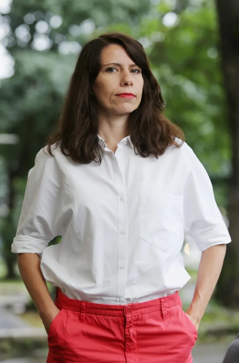 Obna&scaron;ala je funkciju rotacijske zastupnice Radničke fronte u Skup&scaron;tini grada Zagreba (od siječnja do rujna 2018.) gdje je RF dio kluba Lijevog bloka koji osim Radničke fronte čine stranke Zagreb je NA&Scaron;, Nova ljevica i Za grad.