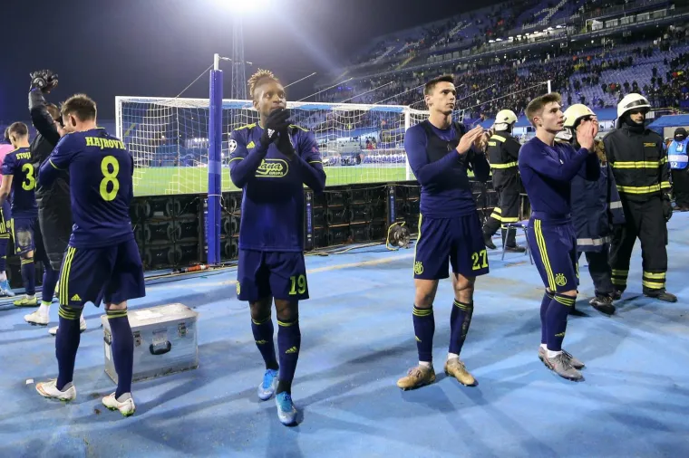 Nisu mogli sakriti tugu nakon tragedije na Maksimiru! Dinamovi igrači oprostili se od Europe...