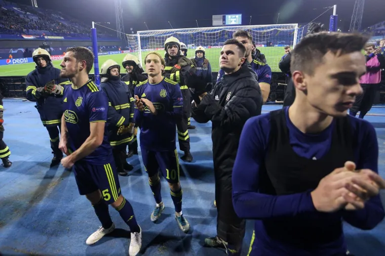 Nisu mogli sakriti tugu nakon tragedije na Maksimiru! Dinamovi igrači oprostili se od Europe...