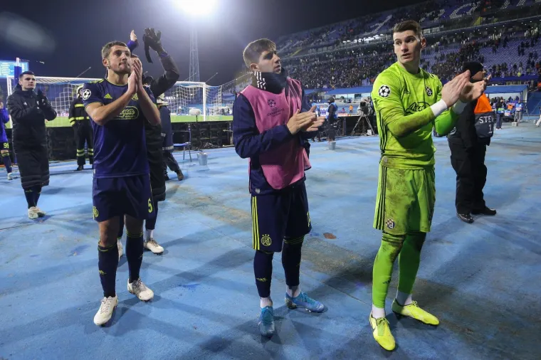 Nisu mogli sakriti tugu nakon tragedije na Maksimiru! Dinamovi igrači oprostili se od Europe...