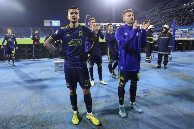 Nisu mogli sakriti tugu nakon tragedije na Maksimiru! Dinamovi igrači oprostili se od Europe...