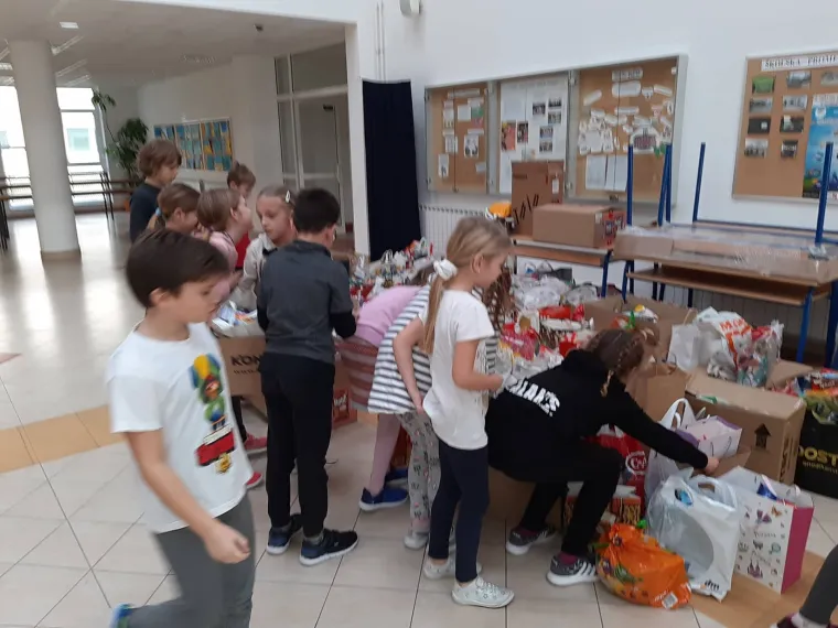 Iako su fokusirani na bolesnu djecu, udruga ne zapostavlja ni druge kojima je pomoć potrebna poput starih i nemoćnih, žena i djece u sigurnim kućama&hellip;