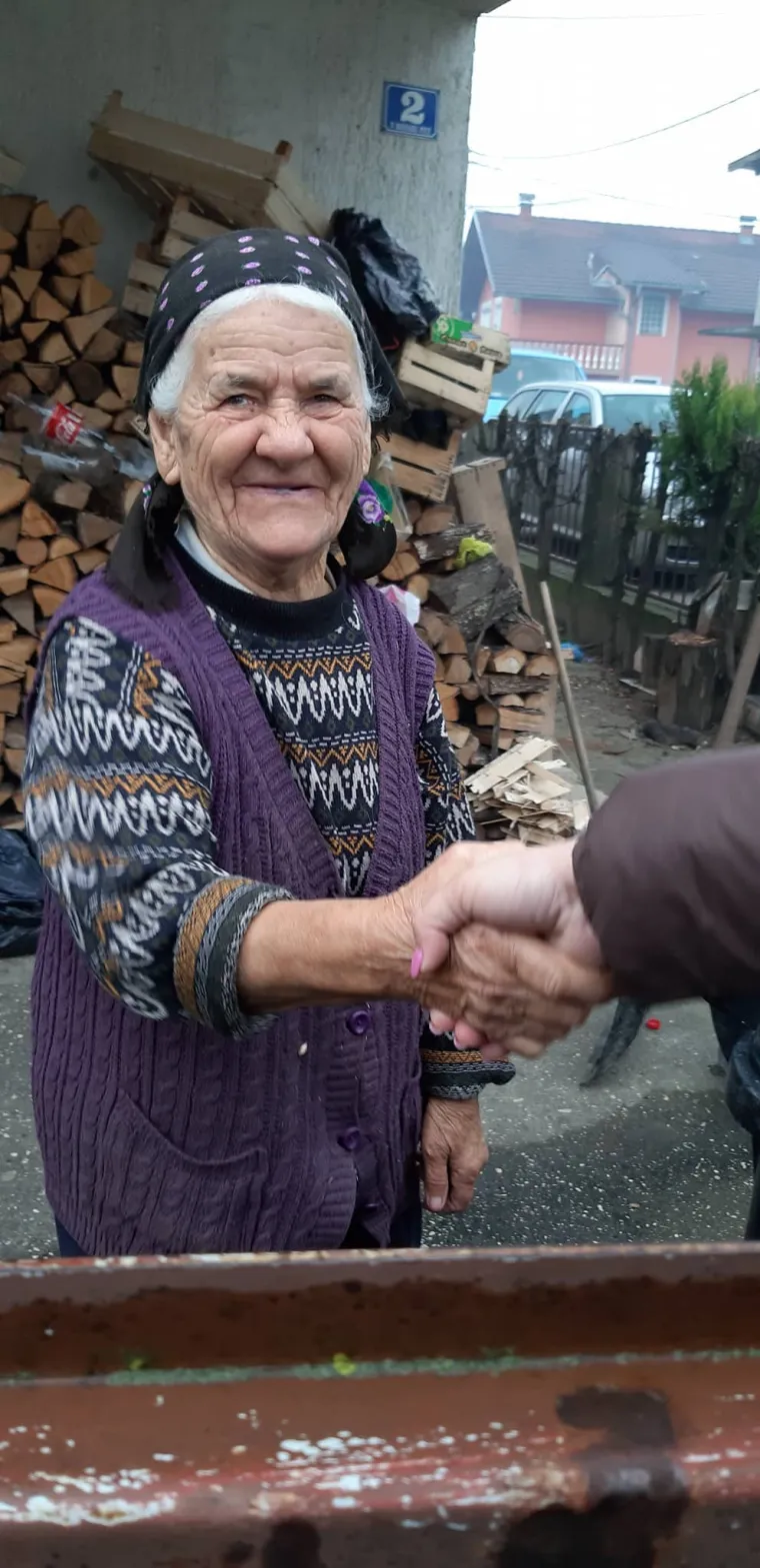 Iako su fokusirani na bolesnu djecu, udruga ne zapostavlja ni druge kojima je pomoć potrebna poput starih i nemoćnih, žena i djece u sigurnim kućama&hellip;