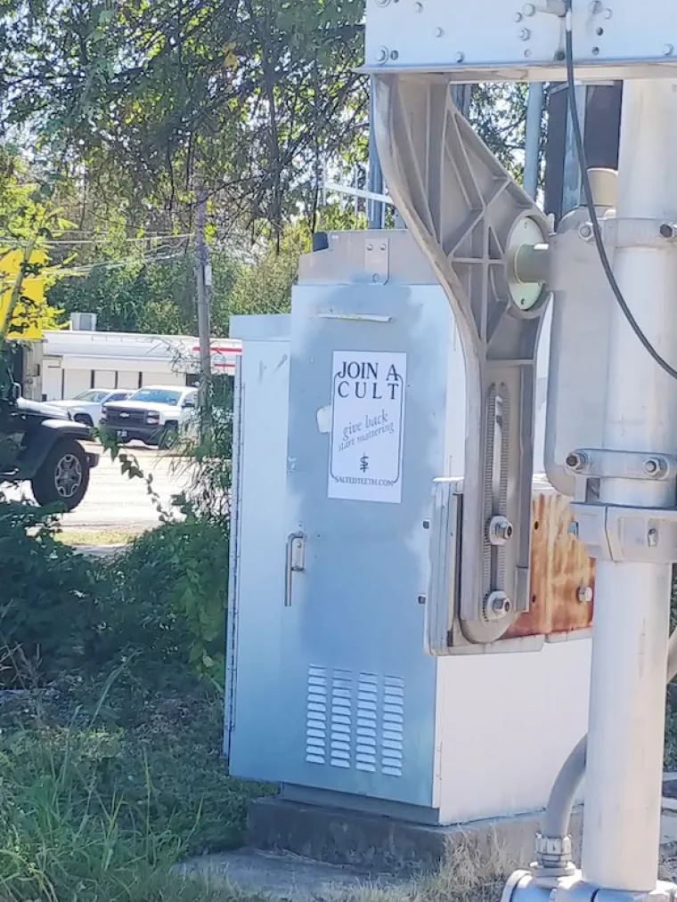 Da se pridružimo čemu?