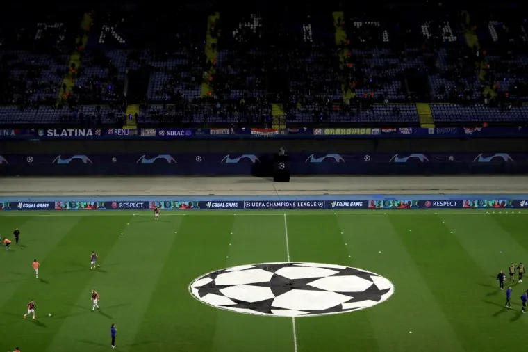 RASPRODANI MAKSIMIR DOČEKUJE CITY: Pogledajte kako stadion izgleda prije početka utakmice godine