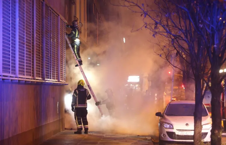 Buknuo požar u Zagrebu: Na terenu su bili vatrogasci i policija, nema ozlijeđenih