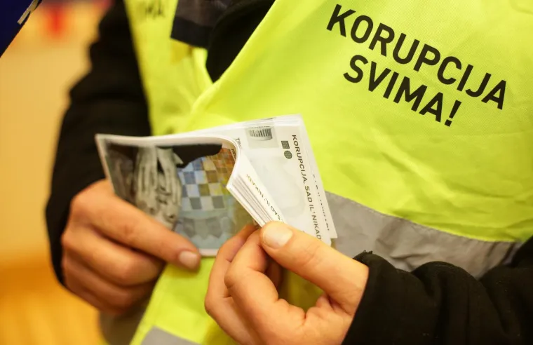 Bandić u inspekciji: 'U Predsjedničke dvore uselit ću pravu korupciju, a ne amatersku kakva je bila dosad'