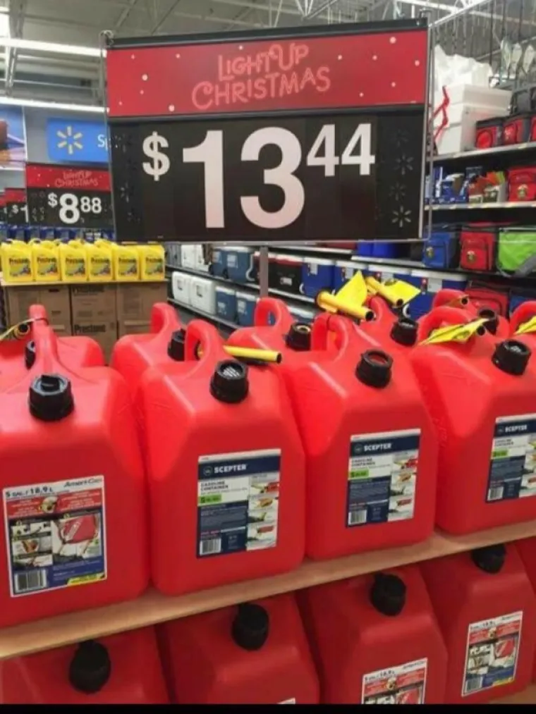 VRIJEME DARIVANJA I - URNEBESNIH FAILOVA: Od snježnih radosti, do ukra&scaron;avanja i kolača, sve &scaron;to je moglo, po&scaron;lo je po zlu