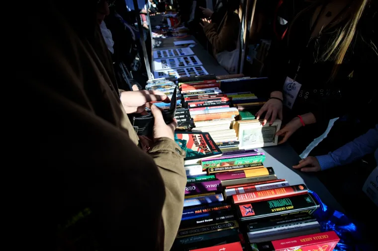 Gužva na buvljaku: Splićani pokazali veliko srce i pomogli svojim sugrađanima bez doma