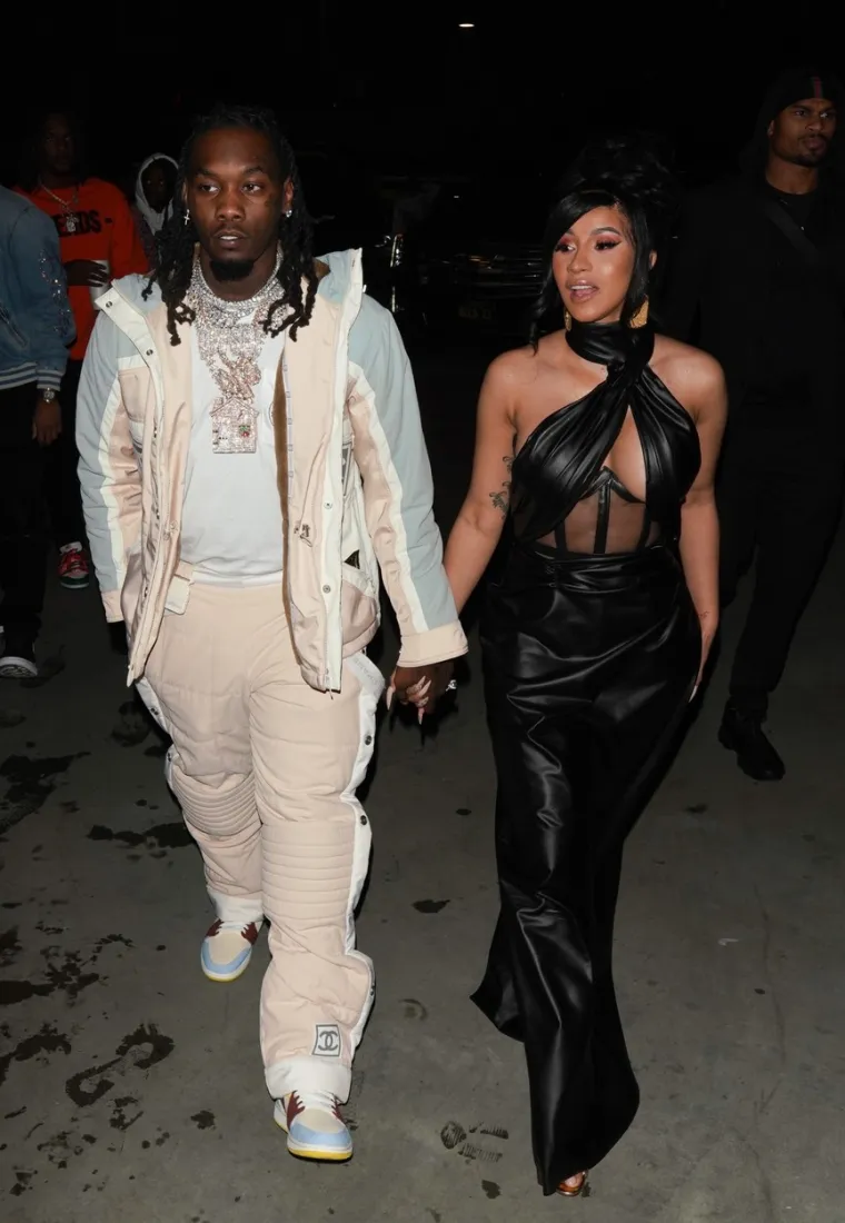 BUJNA PJEVAČICA ZA ROĐENDAN ODVELA MUŽA U STRIPTIZ KLUB: Lova letjela posvuda, izgleda da se ona zabavljala čak i vi&scaron;e od njega