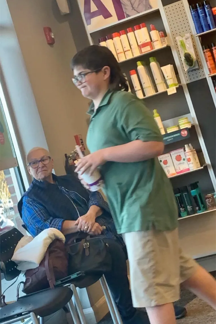 IZVANZEMALJCI SE VI&Scaron;E NI NE POKU&Scaron;AVAJU SAKRITI: To je jedino moguće obja&scaron;njenje za ovakve prizore u javnosti