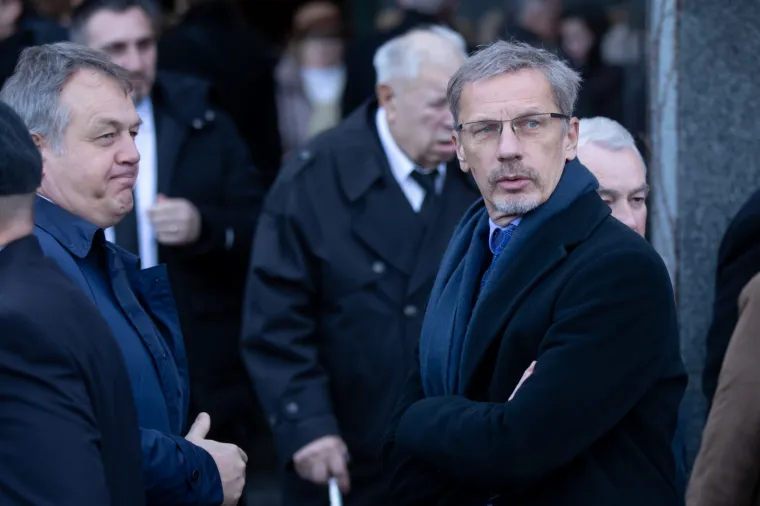 Tuga na Mirogoju! Od Rohatinskog se oprostila obitelj, biv&scaron;i ministri, guverner Vujčić, Bandić