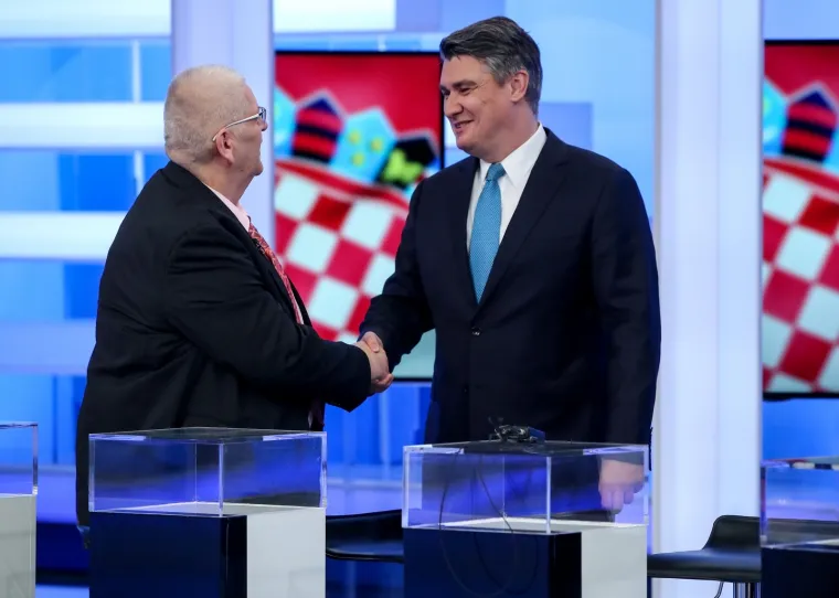 Rukovanje Grabar-Kitarović i &Scaron;kore, nasmijani Đapić...: Sučeljavanje 11 kandidata za Pantovčak!