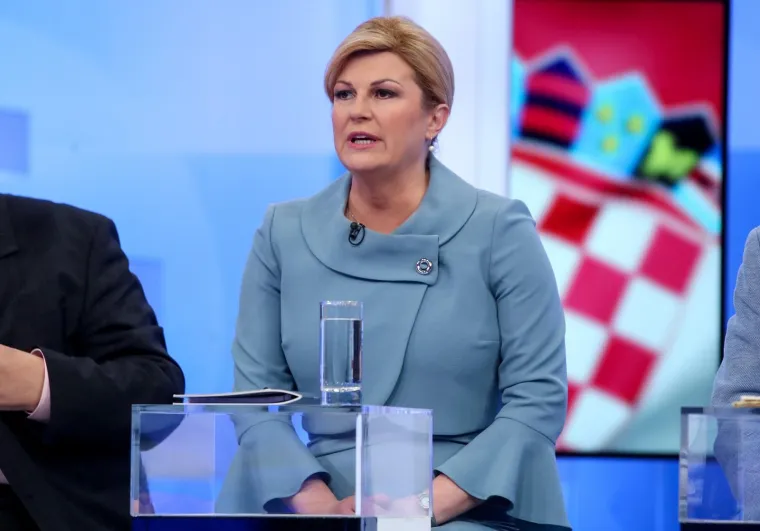 Rukovanje Grabar-Kitarović i &Scaron;kore, nasmijani Đapić...: Sučeljavanje 11 kandidata za Pantovčak!