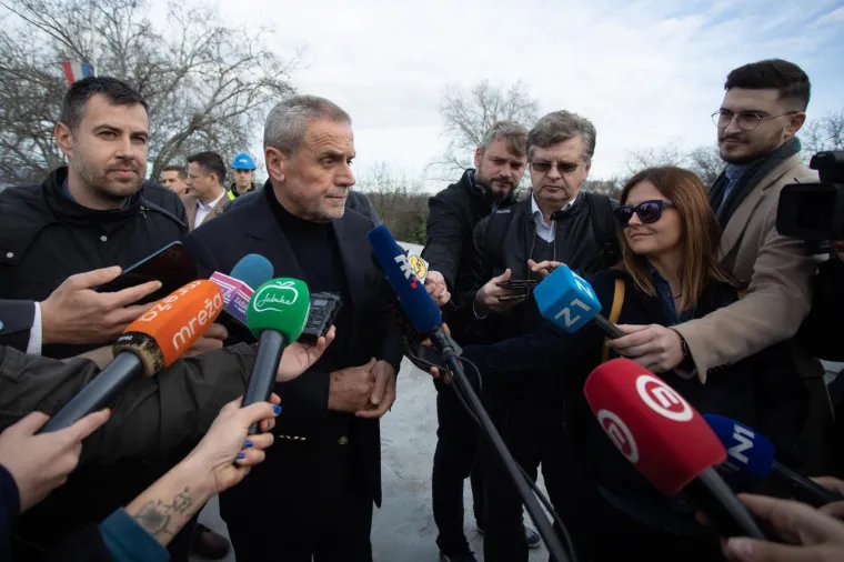 Bandić: 'Za četiri godine svi mostovi na Savi će biti kao oni u Parizu ili Budimpe&scaron;ti'