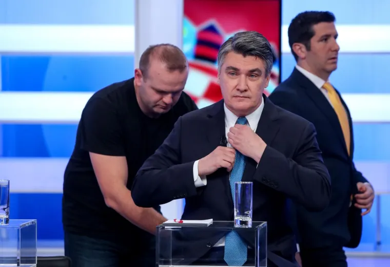 POGLEDAJTE FOTKE S PREDSJEDNIČKOG SUČELJAVANJA: Stigli su svi kandidati