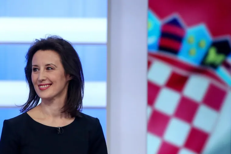 POGLEDAJTE FOTKE S PREDSJEDNIČKOG SUČELJAVANJA: Stigli su svi kandidati