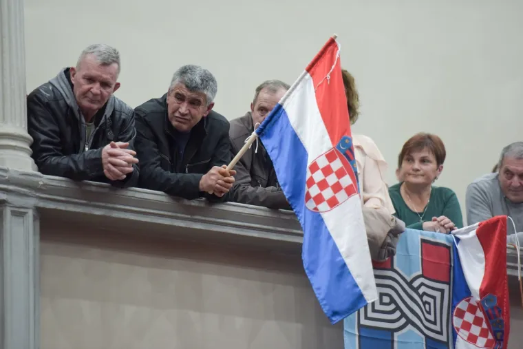 Grabar-Kitarović prepuna samopouzdanja u 'HDZ-ovom gradu': 'Nudim program i rad, a ne poskočice i nerad'