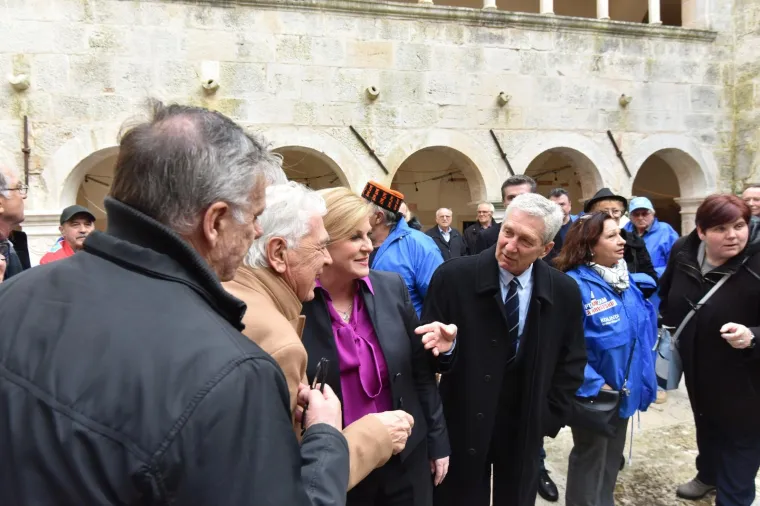 Grabar-Kitarović prepuna samopouzdanja u 'HDZ-ovom gradu': 'Nudim program i rad, a ne poskočice i nerad'