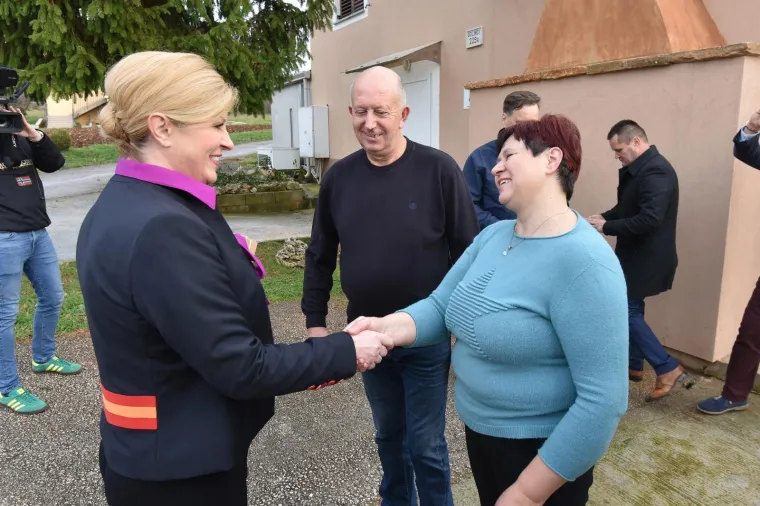 Grabar-Kitarović prepuna samopouzdanja u 'HDZ-ovom gradu': 'Nudim program i rad, a ne poskočice i nerad'