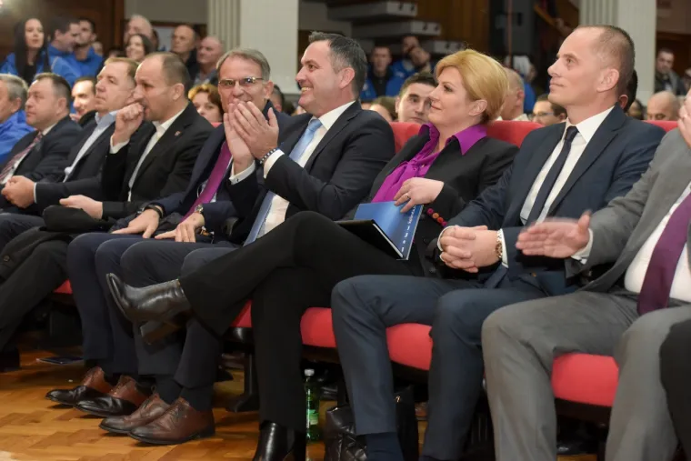 Grabar-Kitarović prepuna samopouzdanja u 'HDZ-ovom gradu': 'Nudim program i rad, a ne poskočice i nerad'