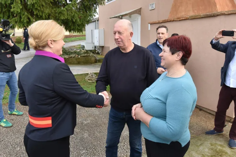 Grabar-Kitarović prepuna samopouzdanja u 'HDZ-ovom gradu': 'Nudim program i rad, a ne poskočice i nerad'