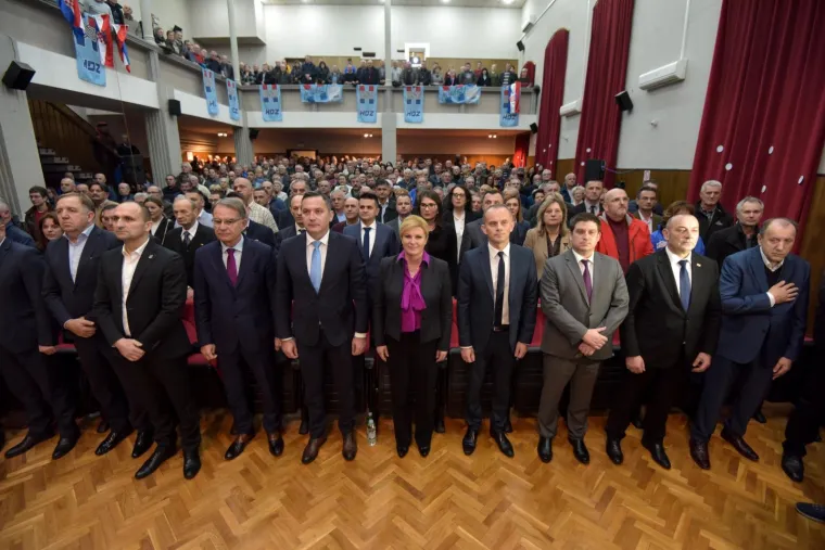 Grabar-Kitarović prepuna samopouzdanja u 'HDZ-ovom gradu': 'Nudim program i rad, a ne poskočice i nerad'