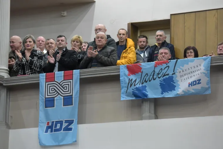 Grabar-Kitarović prepuna samopouzdanja u 'HDZ-ovom gradu': 'Nudim program i rad, a ne poskočice i nerad'