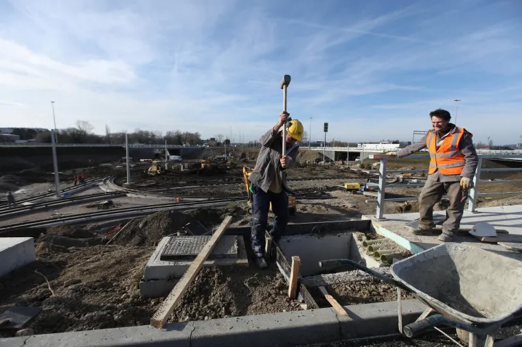 Jo&scaron; malo pa gotovo! Pogledajte kako napreduju radovi na remetinečkom rotoru!