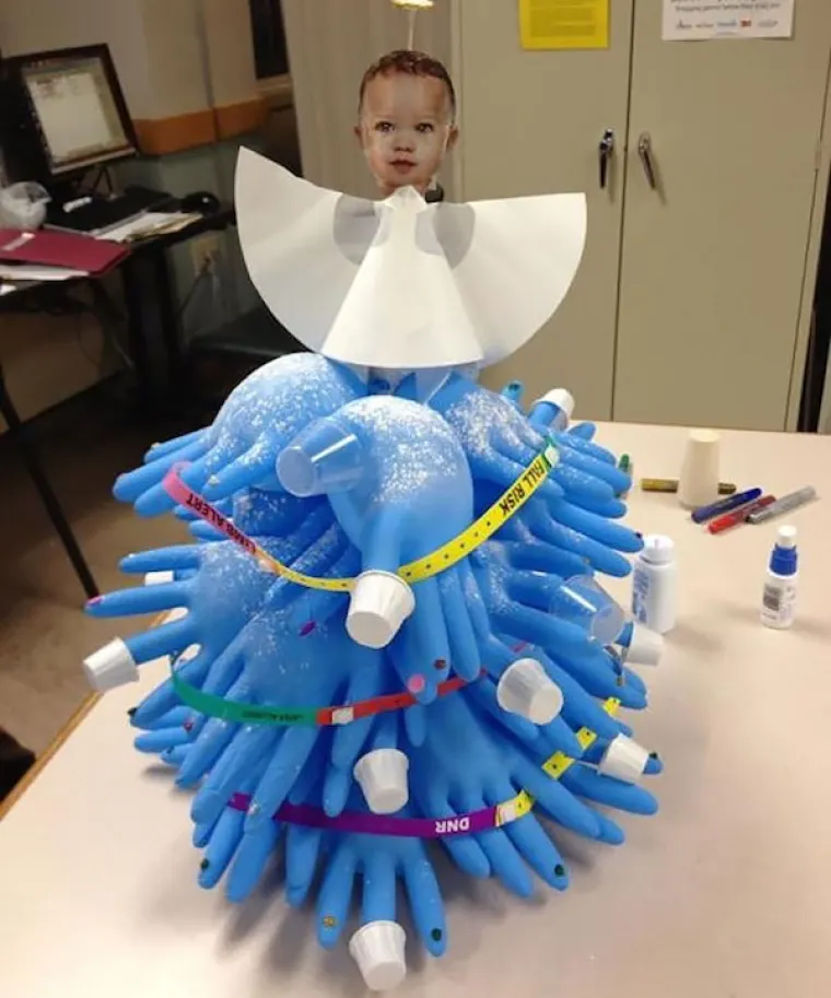 ZA NJIH NEMA NI NEDJELJA, NI BOŽIĆA NITI NOVE GODINE: Ali to ne znači da se ovi heroji ne znaju proveseliti za blagdane