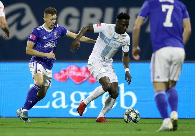 DINAMOVO TORPEDIRANJE RIJEČKOG BRODA: Plavi počastili goste s Kvarnera za Božić - golovima u njihovoj mreži