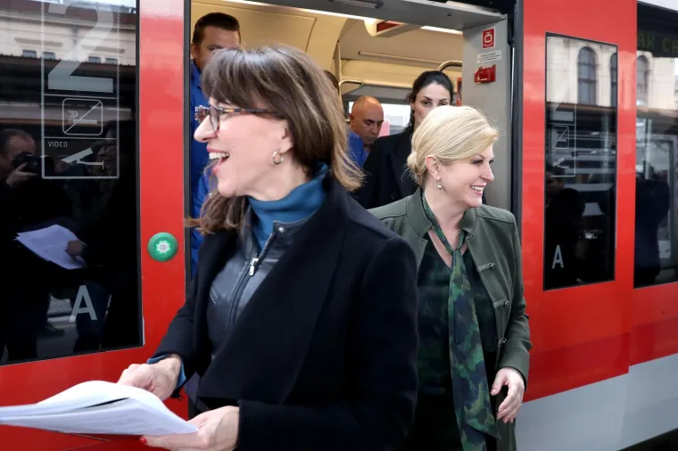 Grabar-Kitarović povezla se vlakom, zami&scaron;ljeno pisala bilje&scaron;ke: Dočekao ju onaj kojemu bi u zatvor nosila kolače