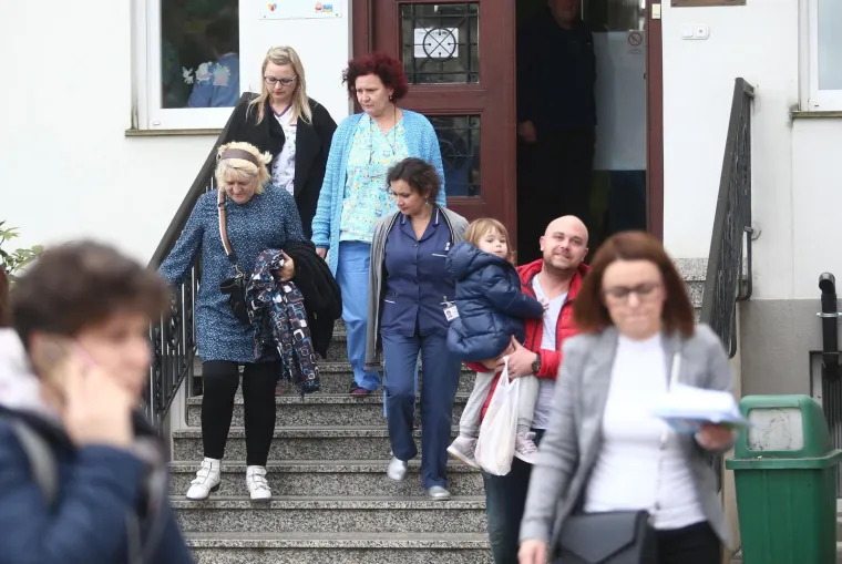 Prosvjed djelatnika Srebrnjaka, dr. Nogalo poručio Bandiću: 'Ja ću se posuti pepelom, ali onda mora&scaron; i ti'