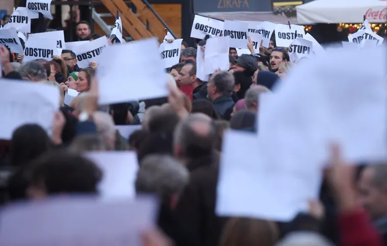 Stotine Zagrepčana skupile se na prosvjedu protiv Bandića: 'Zagreb je spreman! Odstupi!'