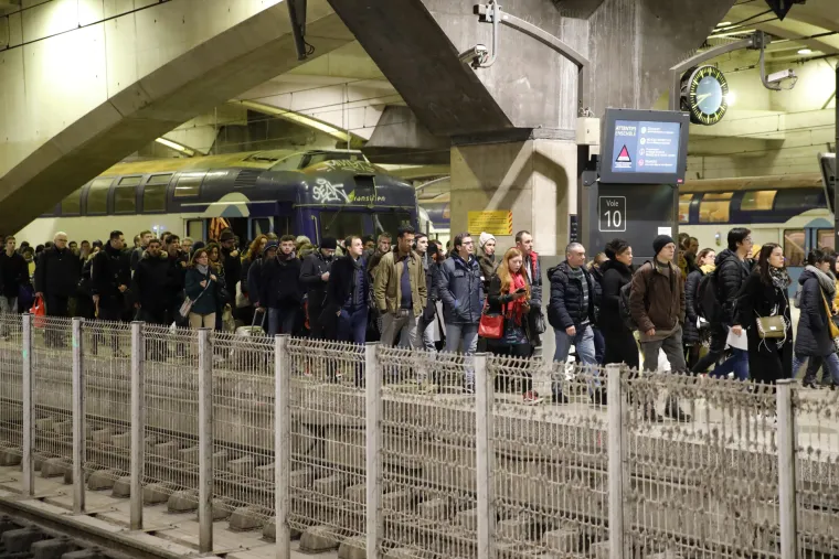 Svijet u 2019: Godina ljudi na ulicama - bijes, požari, poplave, Brexit, opoziv Trumpa ...