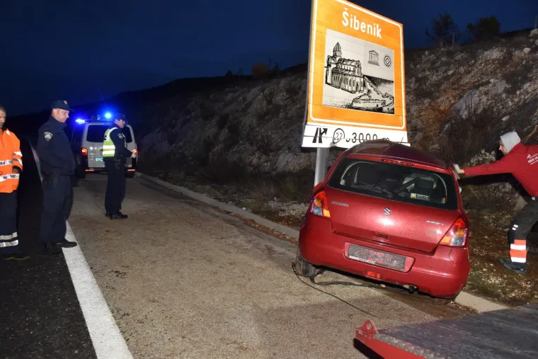 Te&scaron;ka nesreća na autocesti kod &Scaron;ibenika: Jedna osoba poginula