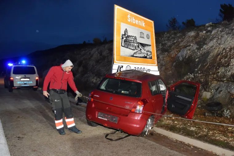 Te&scaron;ka nesreća na autocesti kod &Scaron;ibenika: Jedna osoba poginula