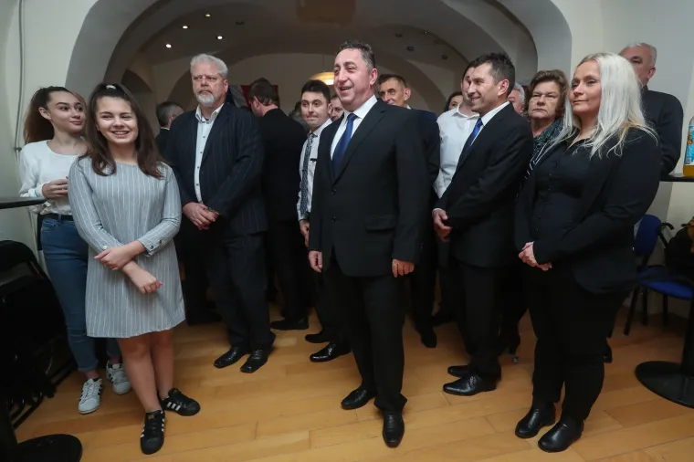 Totalni autsajder: Nedjeljko Babić ostao ispod jedan posto