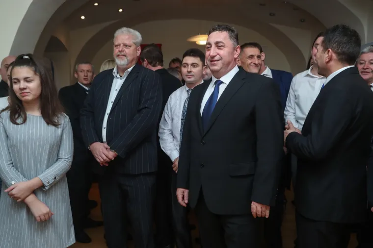 Totalni autsajder: Nedjeljko Babić ostao ispod jedan posto