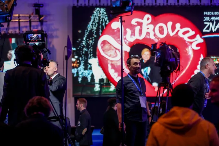 Iz stožera Grabar-Kitarović krenuli 'signali' prema &Scaron;kori: "Čestitamo mu ovim povodom...'