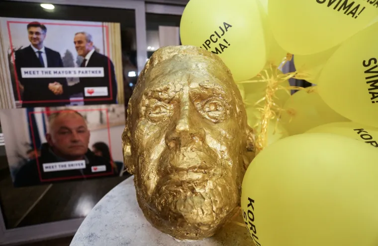 Dobra atmosfera kod Daria Juričana: 'Ljudi su mala smeća i glasali su za korupciju'