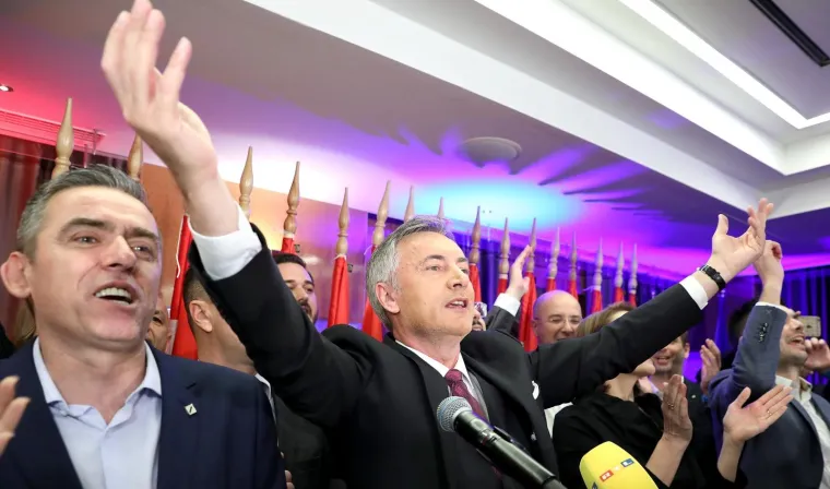 &Scaron;koro sa suzama u očima najavio pohod na parlamentarne izbore: 'Napravili smo čudo'