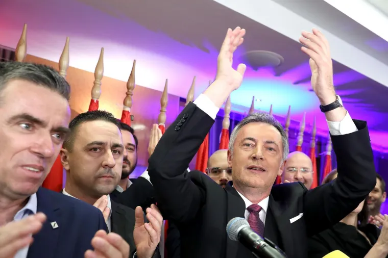 &Scaron;koro sa suzama u očima najavio pohod na parlamentarne izbore: 'Napravili smo čudo'