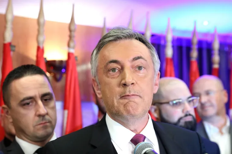 &Scaron;koro sa suzama u očima najavio pohod na parlamentarne izbore: 'Napravili smo čudo'