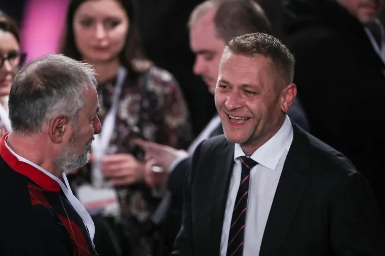 Odlično raspoloženje u Tvornici: Pogledajte tko je sve do&scaron;ao podržati Milanovića