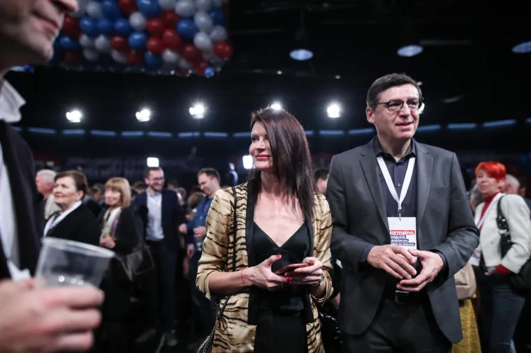 Odlično raspoloženje u Tvornici: Pogledajte tko je sve do&scaron;ao podržati Milanovića