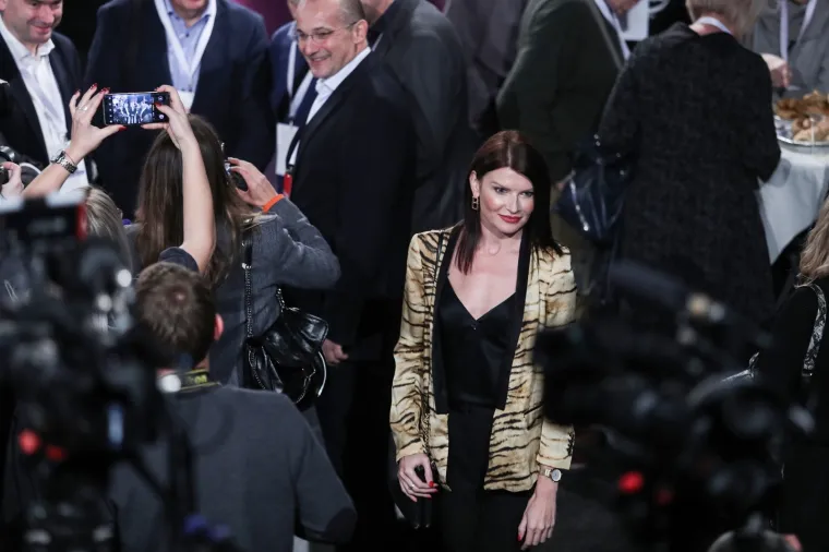 Odlično raspoloženje u Tvornici: Pogledajte tko je sve do&scaron;ao podržati Milanovića