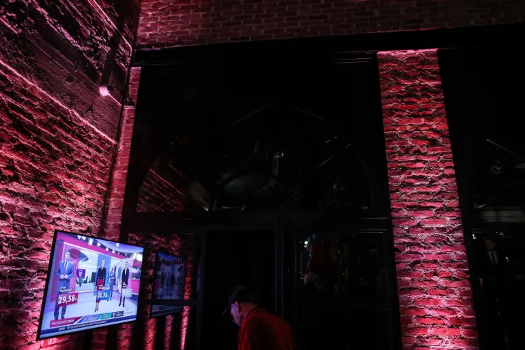 Odlično raspoloženje u Tvornici: Pogledajte tko je sve do&scaron;ao podržati Milanovića