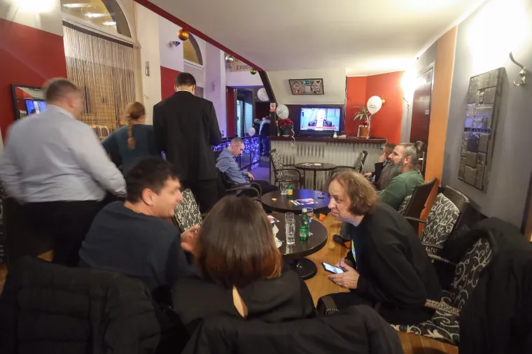 Izborni stožer Ivana Pernara: Bez razgovora s medijima