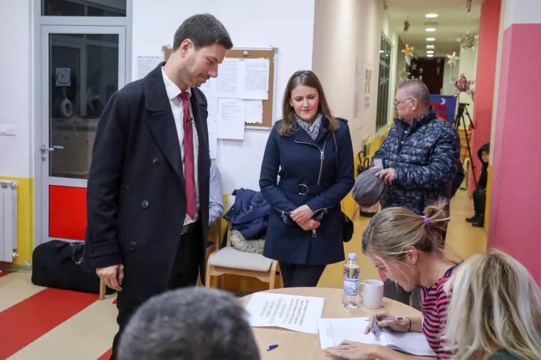 Predsjednički kandidat Ivan Pernar glasovao na predsjedničkim izborima